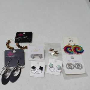 Brand New 8 Pairs Of Earrings